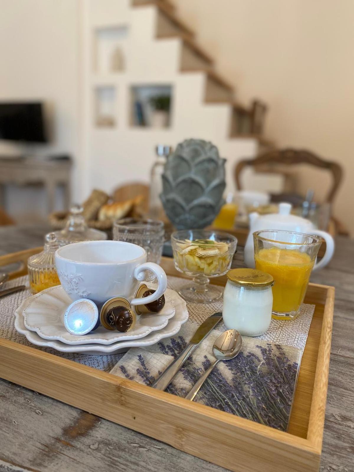 Au Temps Pour Vous Hotel Le Castellet  Bagian luar foto